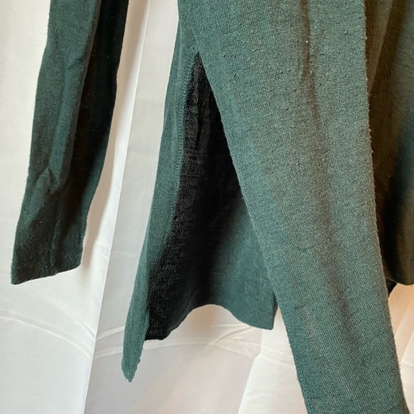 Aritzia open side sweater - Picture 2 of 4